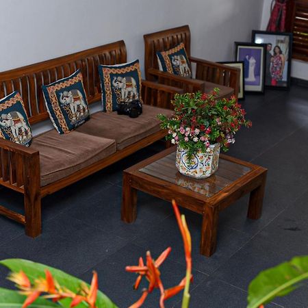 4Ty Two Homestay Галле Экстерьер фото