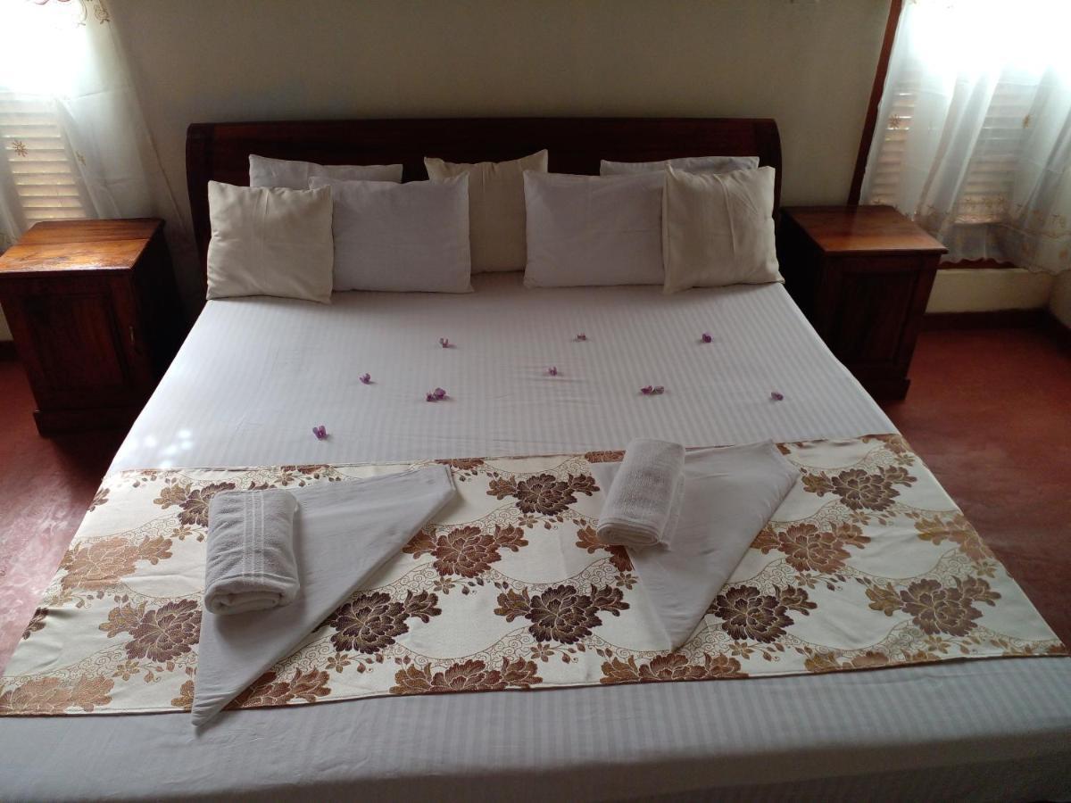 4Ty Two Homestay Галле Экстерьер фото